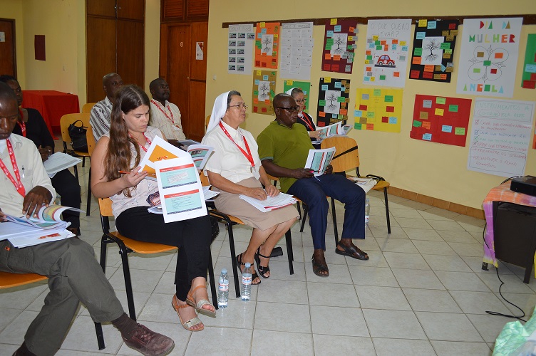 Encontro de Formação em Angola, no arranque do projeto "Cáritas Lusofonas em Rede - Inovar para o Impacto", em outubro de 2017.